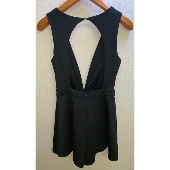 Low Cut Romper - Picture 2 of 3